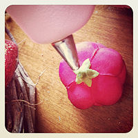 glue flower