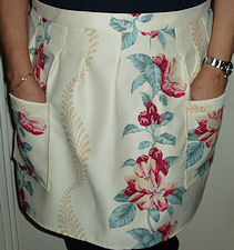 Suzy pleated apron 2